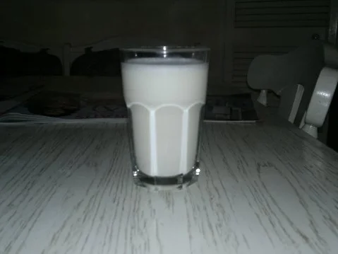 Rezept: Warme Honigmilch Bild Nr. 3 Warme Honigmilch - Rezept - Bild Nr. 3