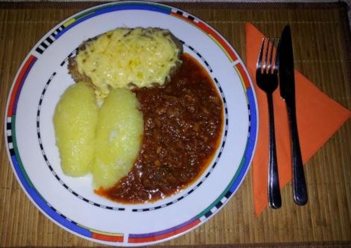 Bilder für Schweinenackensteak mit Pfifferling - Tomatensoße nach Dieter Neumaier - Rezept