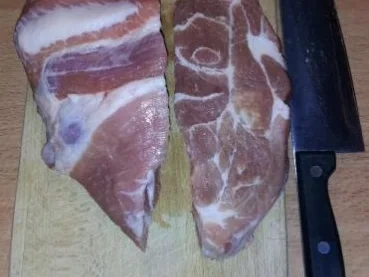 Rezept: Schweinenackensteak mit Pfifferling - Tomatensoße nach Dieter Neumaier Bild Nr. 3 Schweinenackensteak mit Pfifferling - Tomatensoße nach Dieter Neumaier - Rezept - Bild Nr. 3