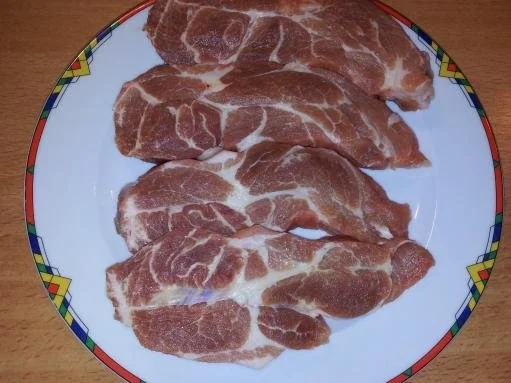 Rezept: Schweinenackensteak mit Pfifferling - Tomatensoße nach Dieter Neumaier Bild Nr. 4 Schweinenackensteak mit Pfifferling - Tomatensoße nach Dieter Neumaier - Rezept - Bild Nr. 4