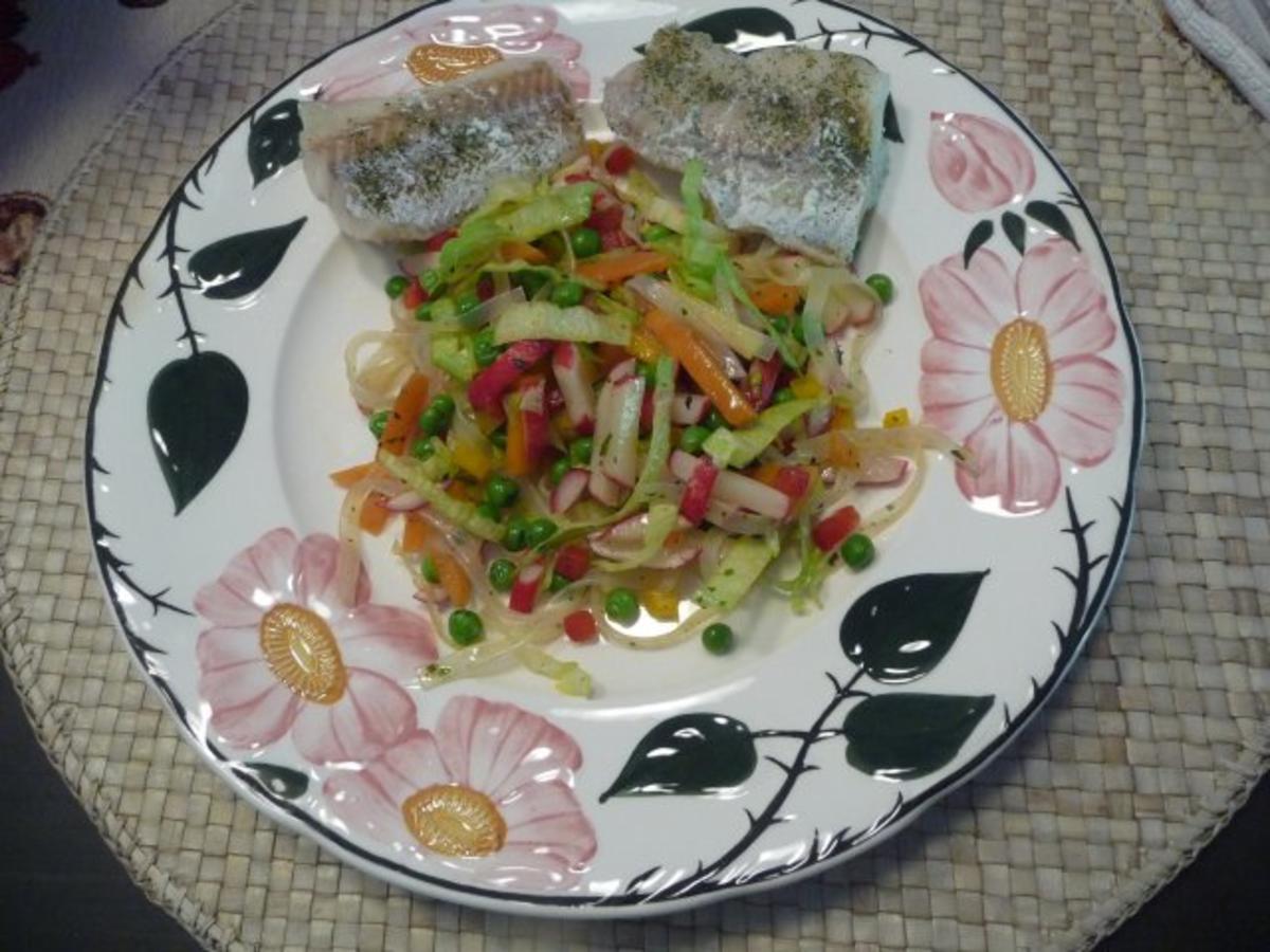 Salat : Glasnudelsalat mit gedämpftem Fisch - Rezept