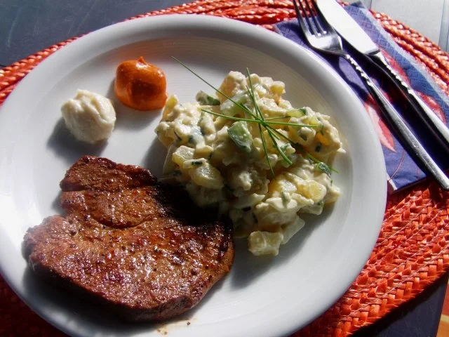 Dänischer Kartoffelsalat"Bunken Camping" - Rezept