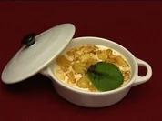 Pannacotta mit Babyananas-Kompott und Tonkabohne (Raúl Richter) - Rezept