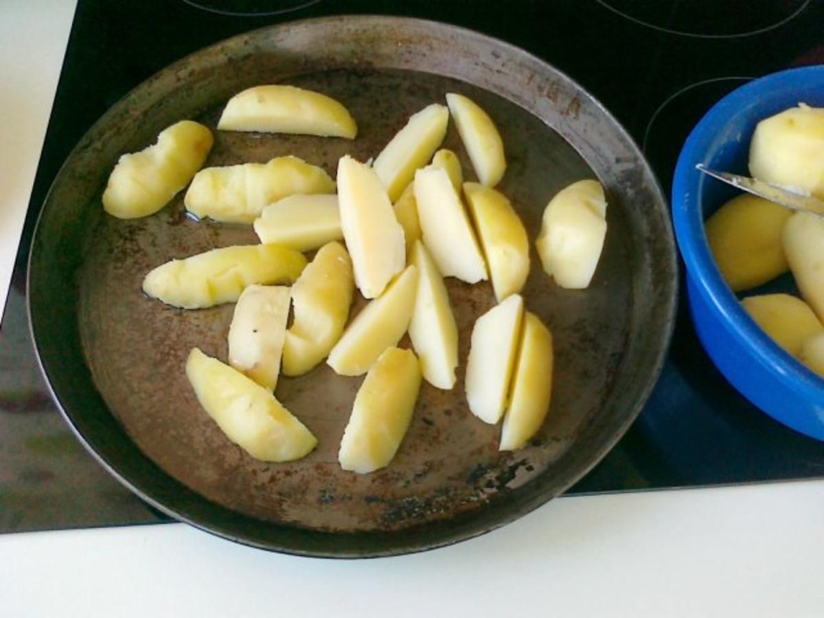 Gesund  Kartoffel -- Pikante Kartoffel Ecken aus dem Ofen.. - Rezept - Bild Nr. 8