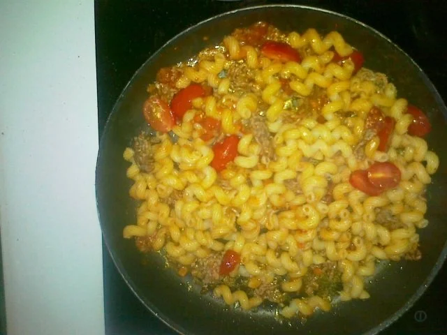 Rezept: Nudelpfanne mit Hack- und Rauke .... Bild Nr. 5 Nudelpfanne mit Hack- und Rauke .... - Rezept - Bild Nr. 5