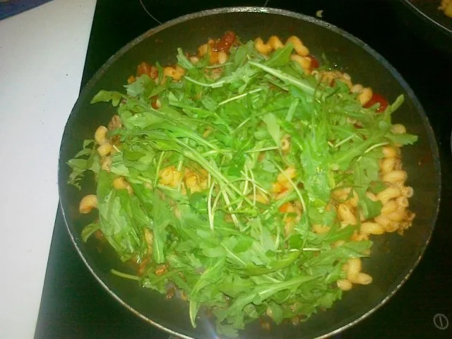 Rezept: Nudelpfanne mit Hack- und Rauke .... Bild Nr. 6 Nudelpfanne mit Hack- und Rauke .... - Rezept - Bild Nr. 6