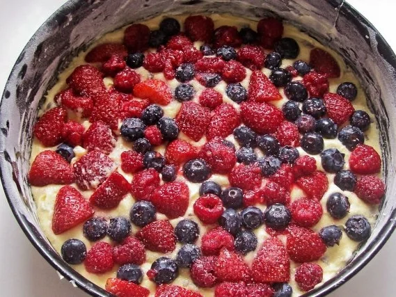 Rezept: Beerenkuchen mit Schokosahne Bild Nr. 4 Beerenkuchen mit Schokosahne - Rezept - Bild Nr. 4