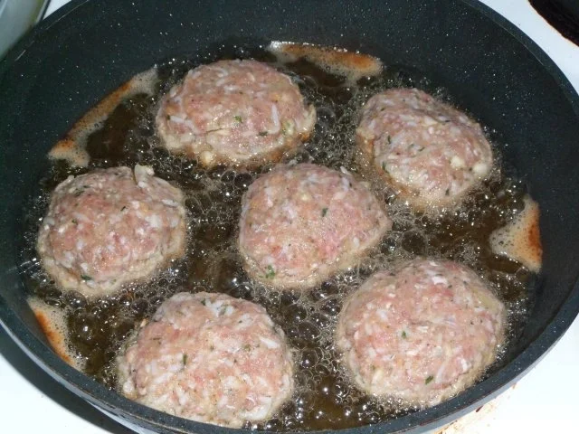 Rezept: Reisbouletten Bild Nr. 7 Reisbouletten - Rezept - Bild Nr. 7