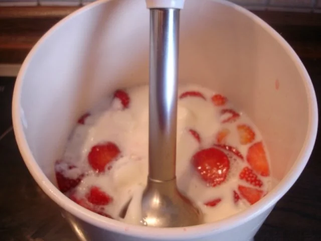 Rezept: Schneller Erdbeershake Bild Nr. 4 Schneller Erdbeershake - Rezept - Bild Nr. 4