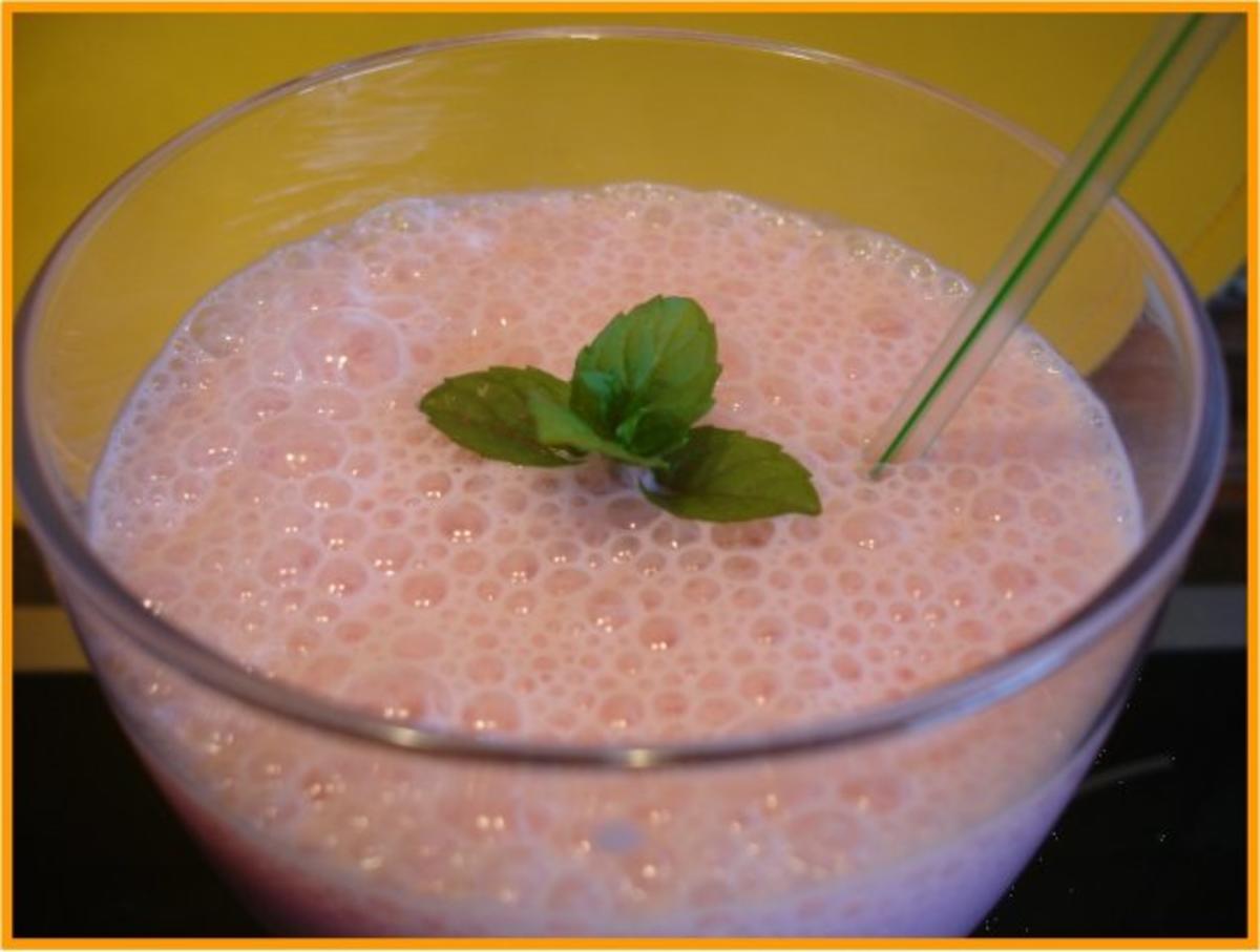 Bilder für Schneller Erdbeershake - Rezept