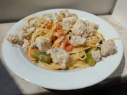 Fisch: Victoriaseebarsch auf Gemüse-Rahmpasta - Rezept