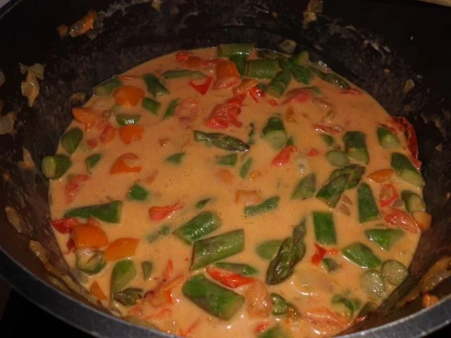 Fisch: Victoriaseebarsch auf Gemüse-Rahmpasta - Rezept - Bild Nr. 3