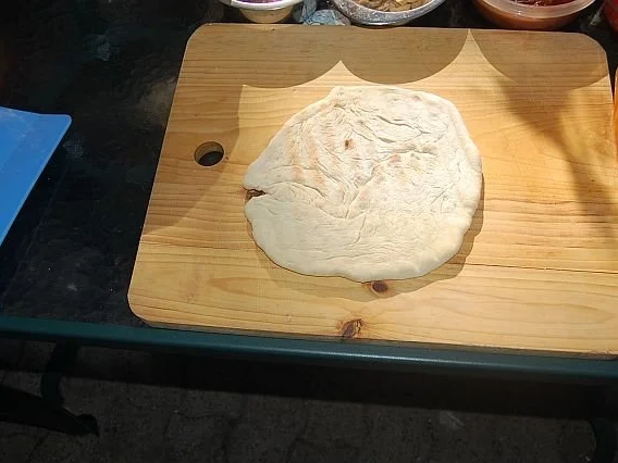 Pizza vom Holzkohlengrill - Rezept - Bild Nr. 10