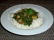 Hühnchencurry mit Blattspinat - Rezept