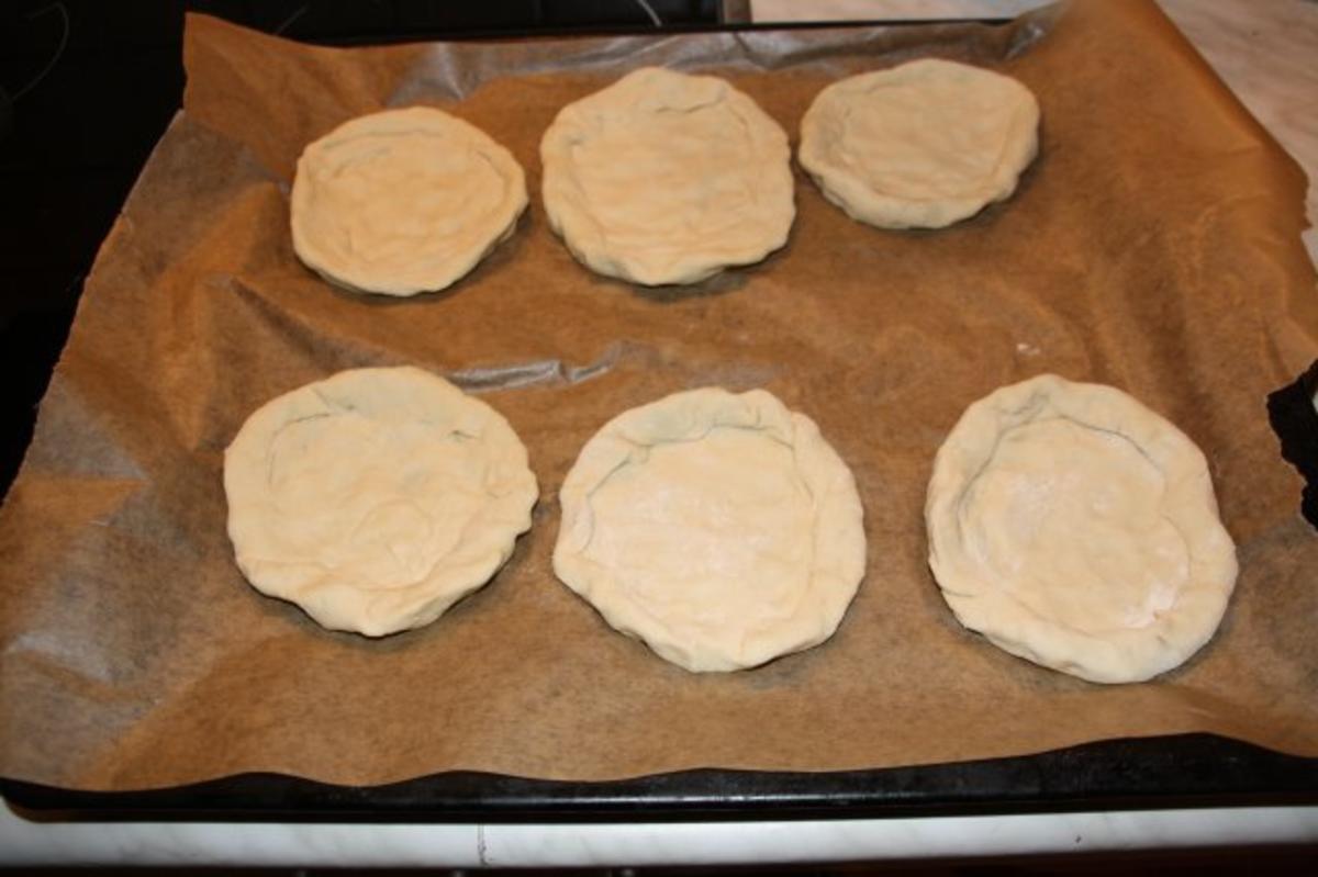 Brezel Teig Stückchen Tomate Mozarella - Rezept - Bild Nr. 3