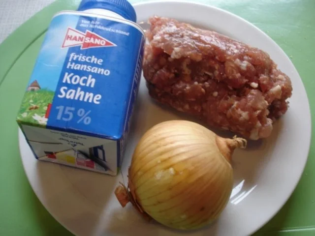 Capellini mit Mettsauce - Rezept - Bild Nr. 2