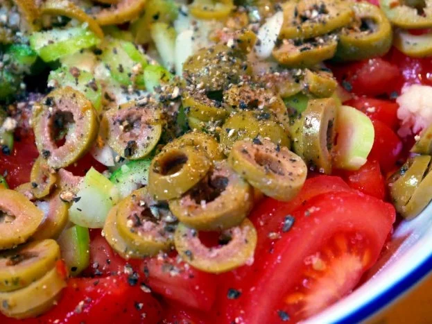 Rezept: Einfacher Brotsalat Bild Nr. 4 Einfacher Brotsalat - Rezept - Bild Nr. 4