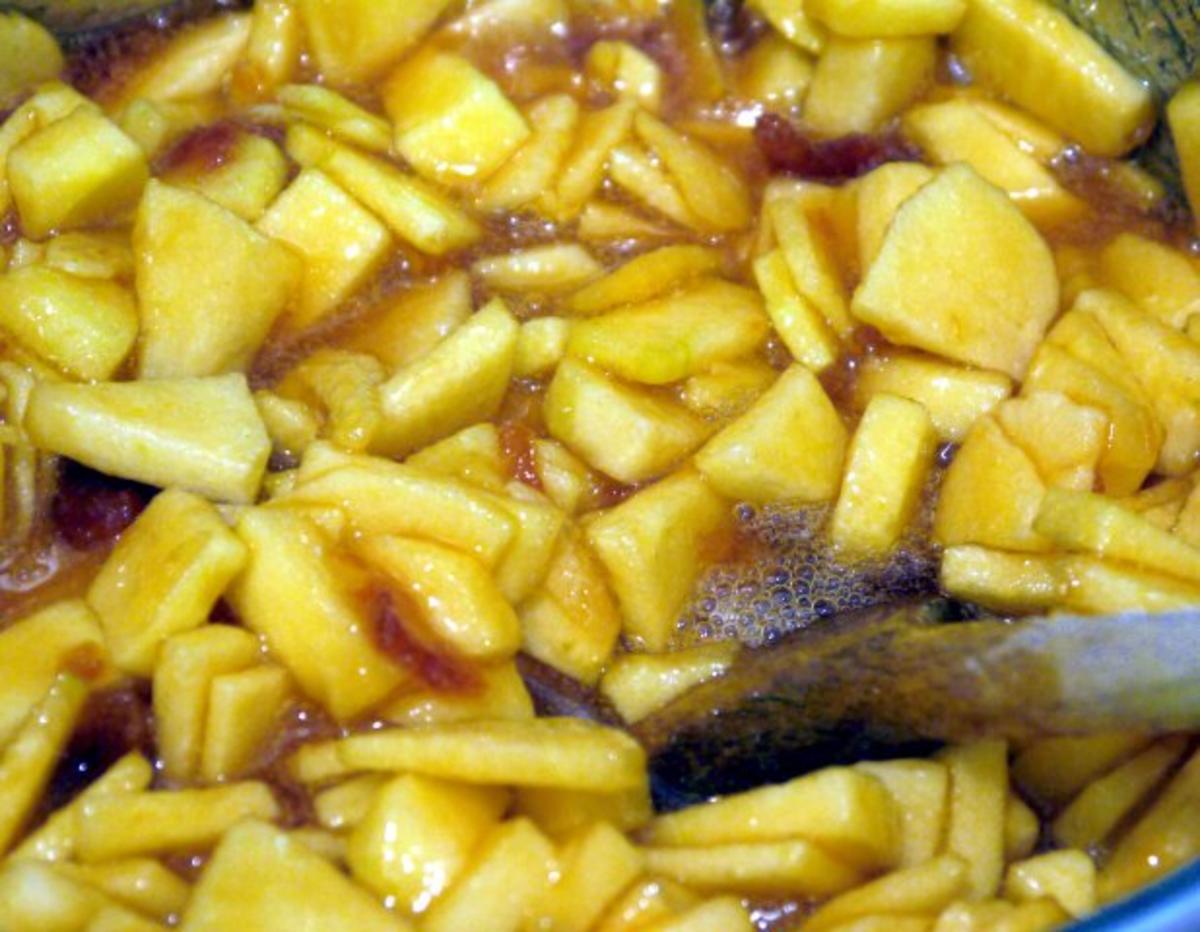 Apfel-Karamell-Aufstrich mit Fleur de Sel - Rezept - kochbar.de