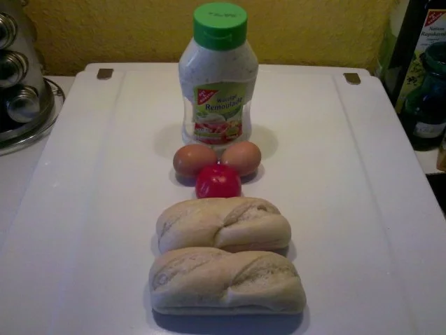 Rezept: Abendbrot: Baguettbrötchen mit Tomate und Ei Bild Nr. 2 Abendbrot: Baguettbrötchen mit Tomate und Ei - Rezept - Bild Nr. 2