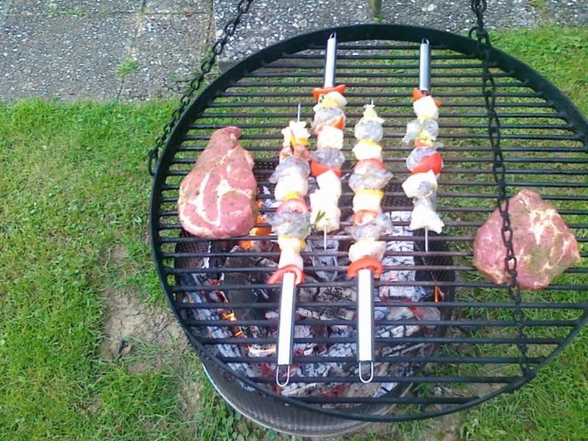 Riesen Garnelen - Spieße mit Heilbutt.... ...Frisch aus dem Meer und
direkt auf den Grill - Rezept Von Einsendungen Thm28sb