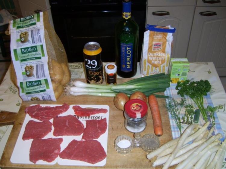 Steak Strindberg an Spargel mit Schalotten-Rotweinsauce - Rezept ...