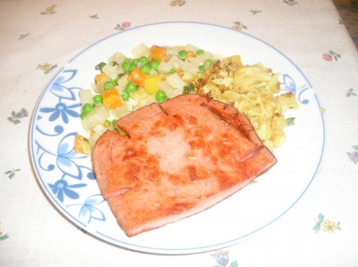 Gebratener Leberkäse mit Rahmgemüse - Rezept Eingereicht von Kluger