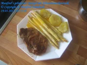Fleisch – Wildschweinenackensteaks mit gebratenen Spargel und Sauce Hollandaise - Rezept