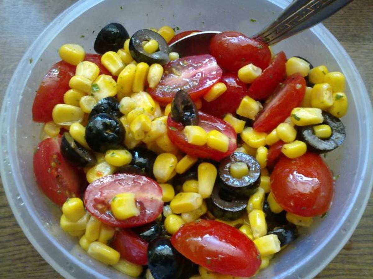 Schwarz-Rot-Gold-Salat - Rezept