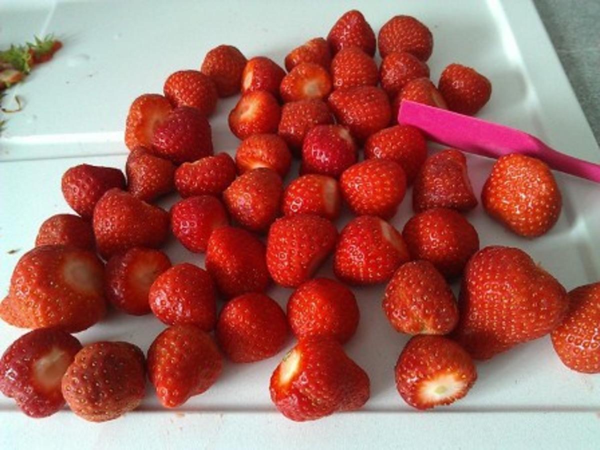 Erdbeeren mit Eischneecreme - Rezept - Bild Nr. 10