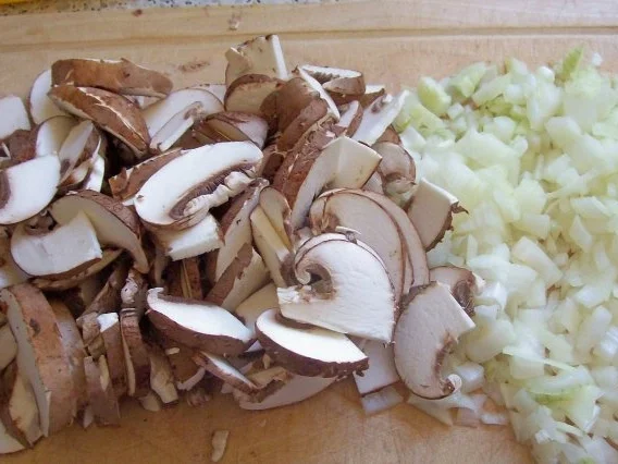 Hähnchengeschnetzeltes in Trauben-Meerrettich-Sahne - Rezept - Bild Nr. 3