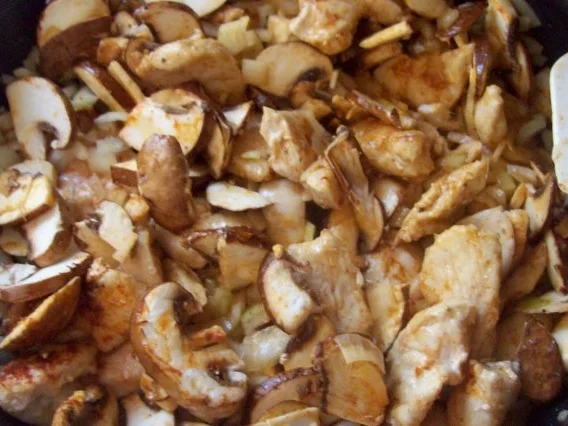 Hähnchengeschnetzeltes in Trauben-Meerrettich-Sahne - Rezept - Bild Nr. 4