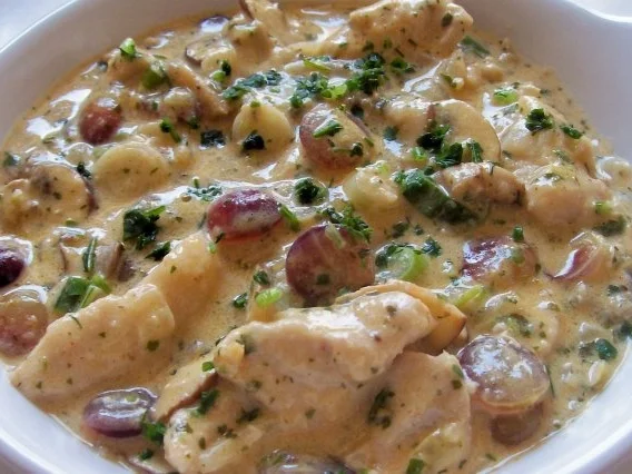 Hähnchengeschnetzeltes in Trauben-Meerrettich-Sahne - Rezept - Bild Nr. 9