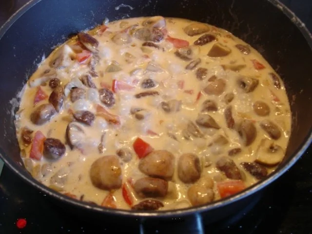 Rezept: Farfalle mit Champignon-Rahmsauce Bild Nr. 8 Farfalle mit Champignon-Rahmsauce - Rezept - Bild Nr. 8