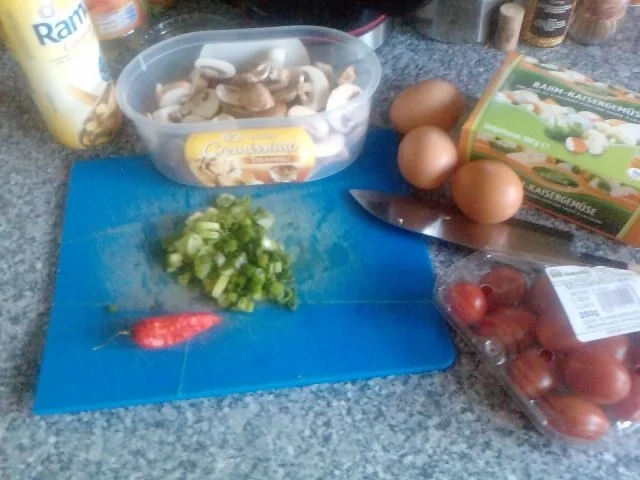 Rezept: Beilage: Die-Guten -kommen-ins-Töpfchen-Gemüseauflauf verschärft Bild Nr. 2 Beilage: Die-Guten -kommen-ins-Töpfchen-Gemüseauflauf verschärft - Rezept - Bild Nr. 2