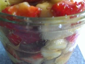 Geschichtete Obstsorten mit Biskuit Keksen - Rezept - Bild Nr. 11