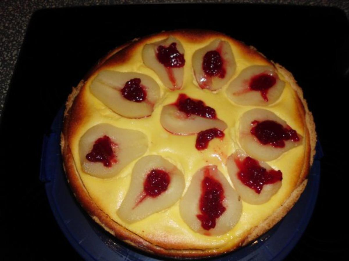 Käsekuchen mit Birnen und Preiselbeeren - einfach - 285 kcal/100g