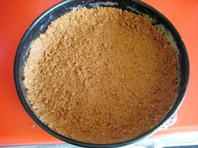 Käsekuchen mit Keksboden - Rezept - Bild Nr. 6