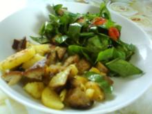 Spinatsalat mit Balsamicozwiebeldressing - Rezept