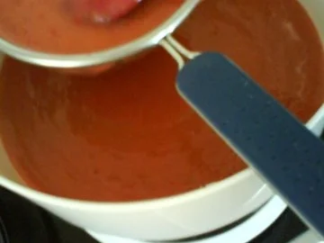 Rezept: Erdbeer-Lavendelmarmelade Bild Nr. 3 Erdbeer-Lavendelmarmelade - Rezept - Bild Nr. 3