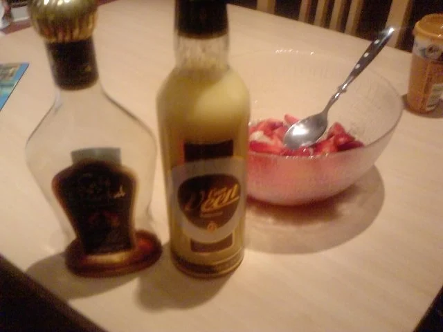 Dessert: Joghurt Tutti Frutti ohne Länderpunkte aber mit Mehrfach-Schuss - Rezept - Bild Nr. 5