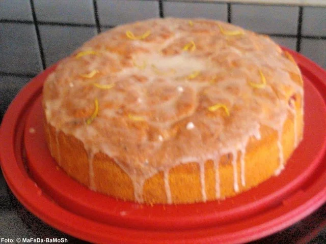 Fruchtiger Rührkuchen mit Zitrusguss - Rezept