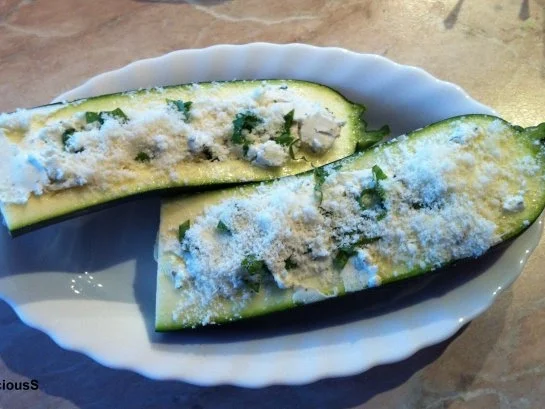 Zucchini - Ziegenkäse - Schiffchen - Rezept