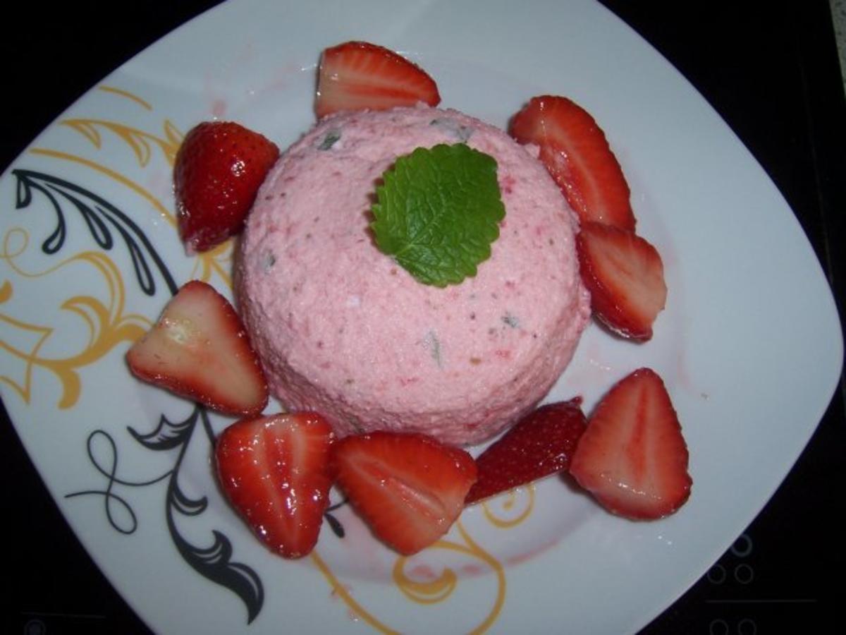 Erdbeercreme fruchtig - Rezept mit Bild - kochbar.de