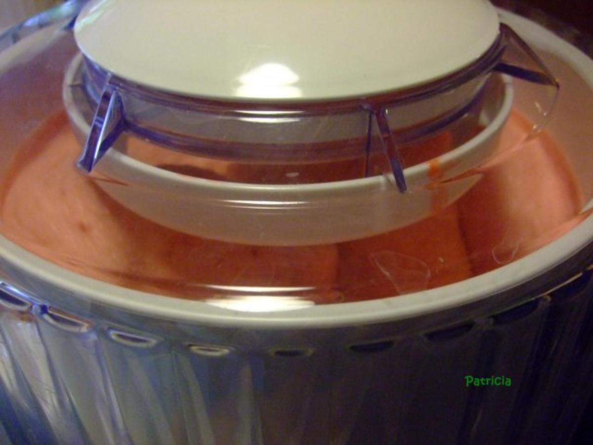 Erdbeer-Limetten-Joghurt-Eis - Rezept mit Bild - kochbar.de