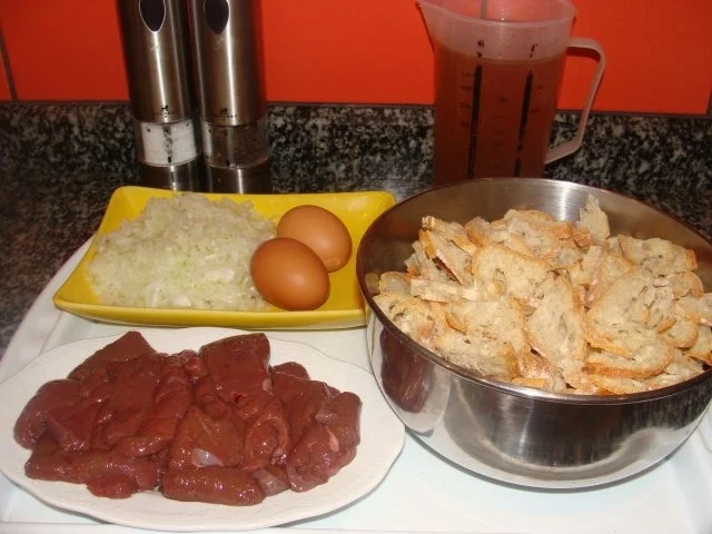 Rezept: Suppen : Leberknödelsuppe Bild Nr. 4 Suppen : Leberknödelsuppe - Rezept - Bild Nr. 4