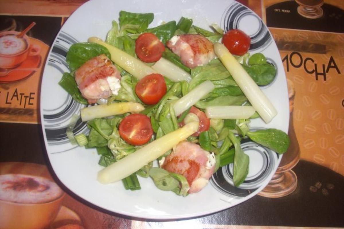 Feldsalat mit Spargel und Ziegenkäse Päckchen - Rezept