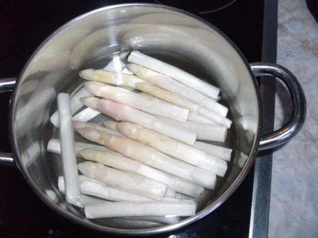 Rezept: Überbackene Schinkenröllchen Bild Nr. 4 Überbackene Schinkenröllchen - Rezept - Bild Nr. 4