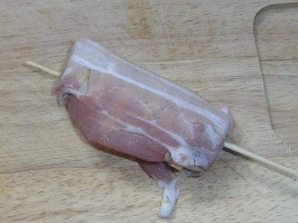 Bratwurst-Käse-Speck-Bissen - Rezept - Bild Nr. 2