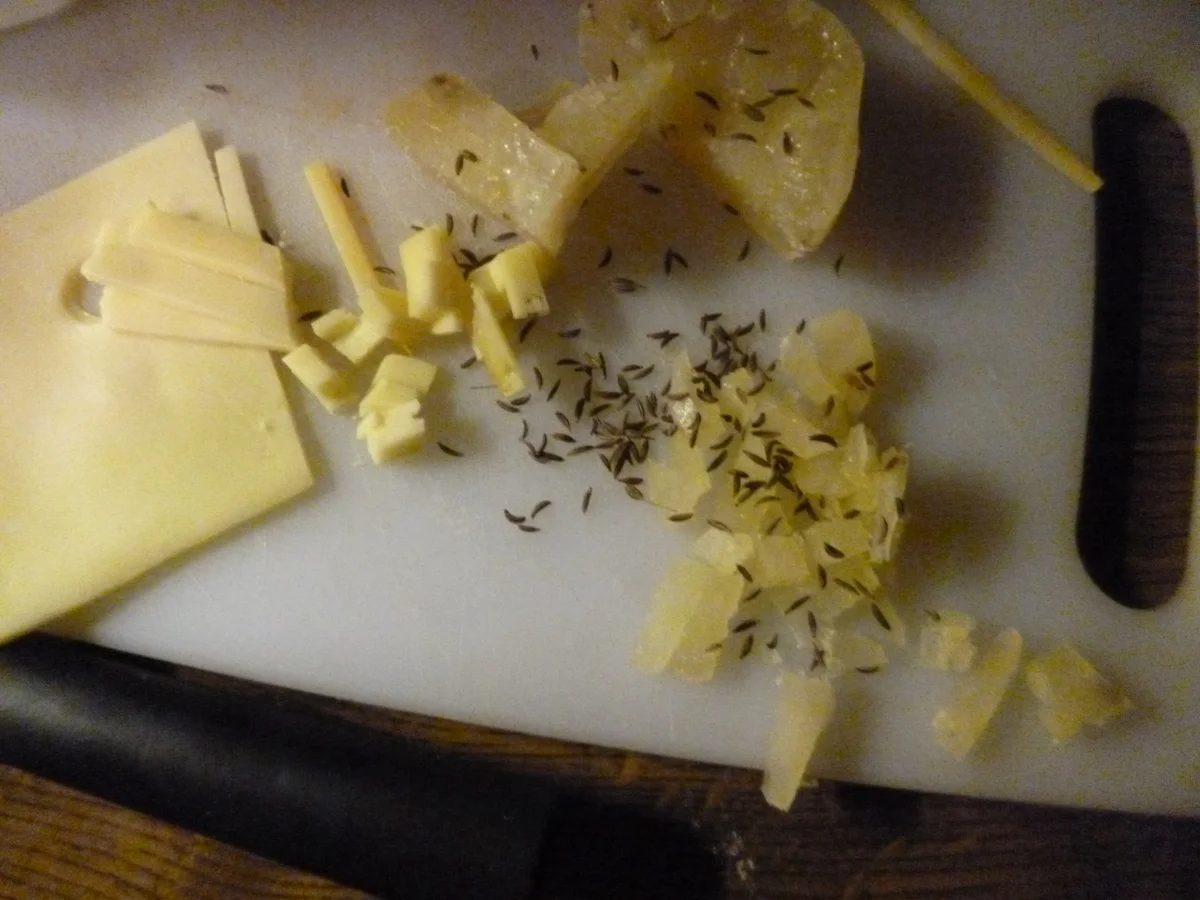 Rezept: Kochkäse mit Kümmel und Paprika Bild Nr. 2379 Kochkäse mit Kümmel und Paprika - Rezept - Bild Nr. 2379