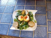 "Feldsalat" mit dreierlei paniertem - Rezept